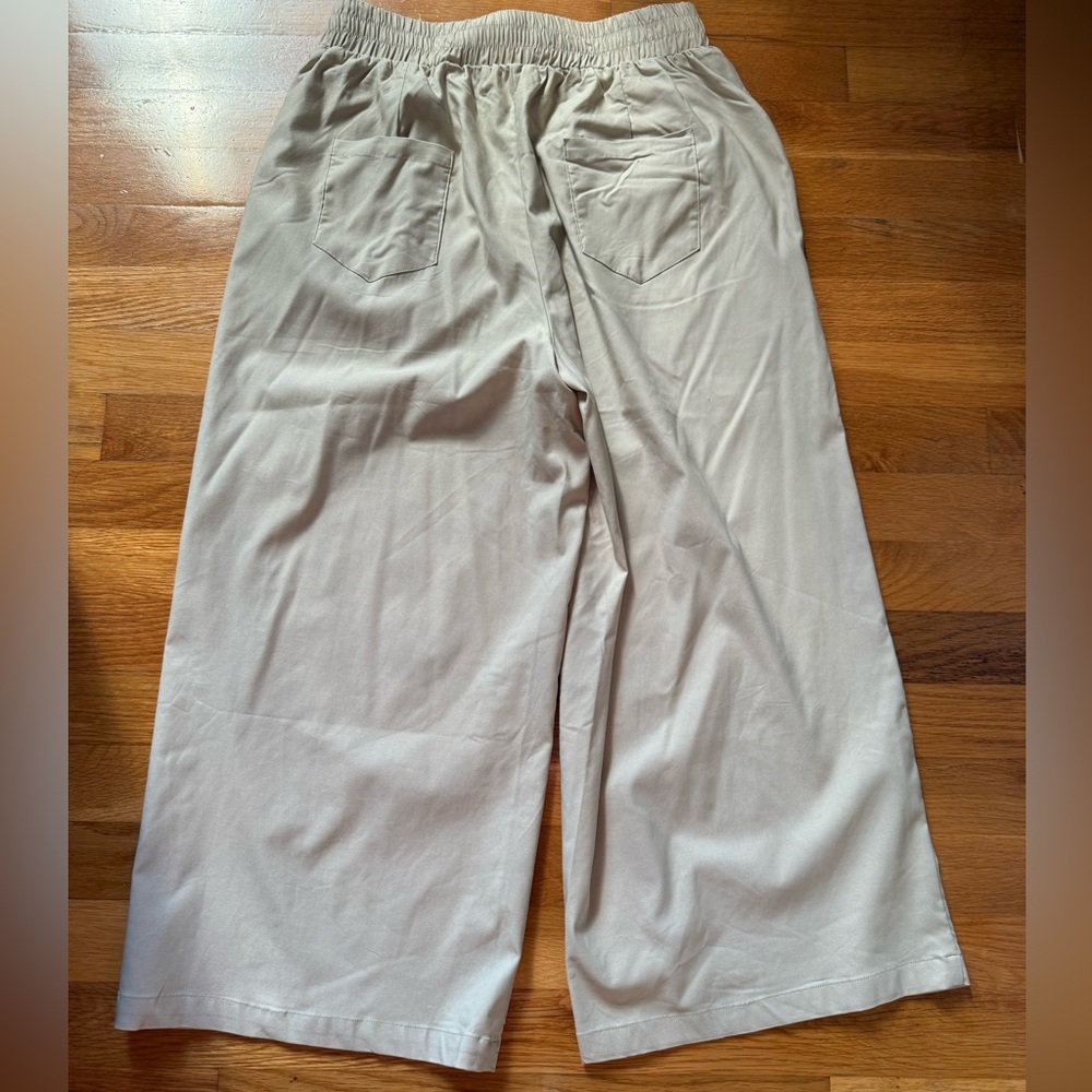 Dance women’s Capri size Free , brand new